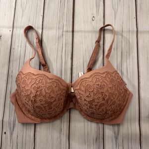 Victoria's Secret Body By Victoria Lined Demi Bra Lace Convertible Size 36C Sexy
